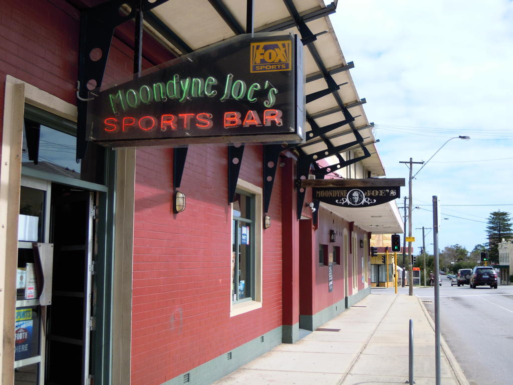 Moondyne Joe'S Hotel ฟรีแมนเทิล ภายนอก รูปภาพ